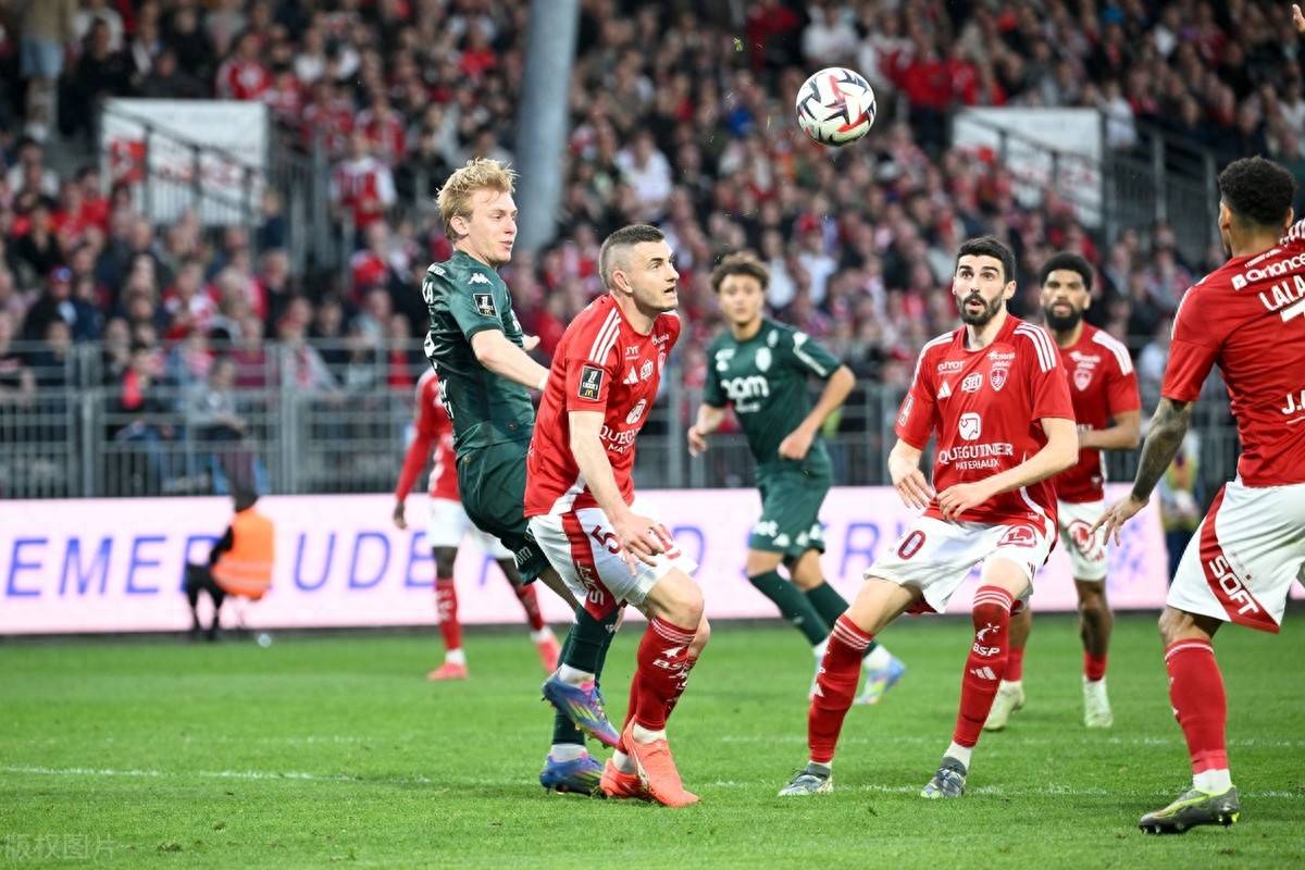 马赛主场击败摩纳哥，表现绝佳