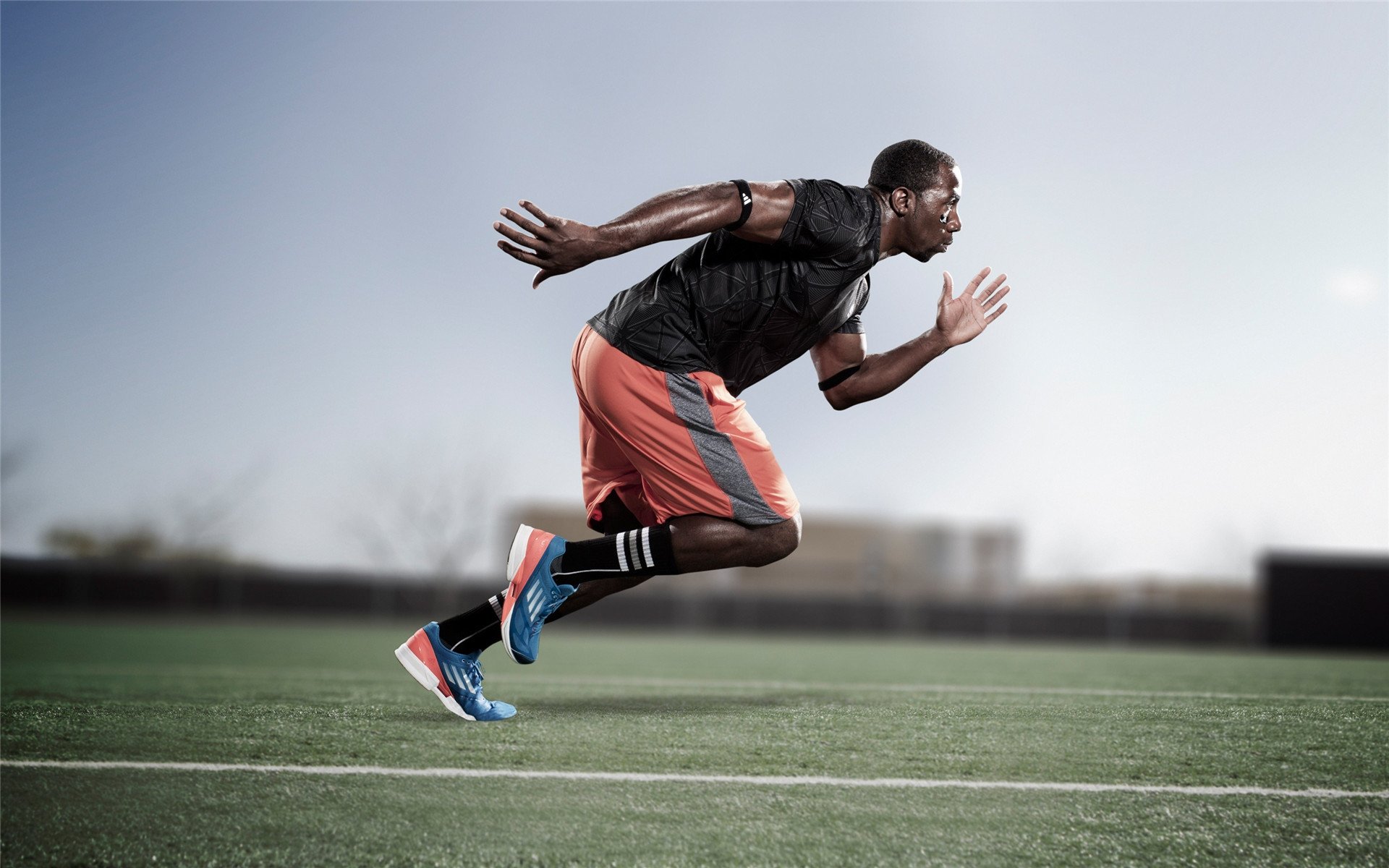 西亚卡姆新星反败为胜表现突出，利物浦前途光明！上演精彩一战